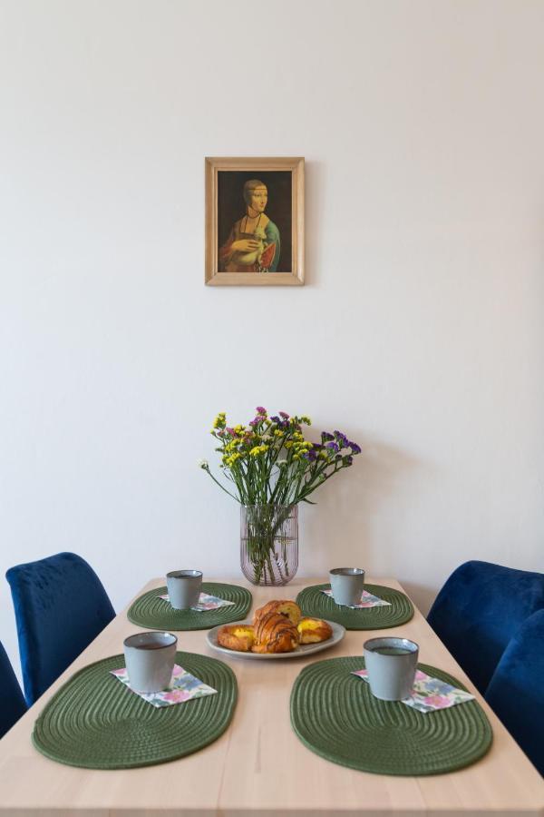 Old Town Charming Cozy Fully Equipped Daire Krasków Dış mekan fotoğraf